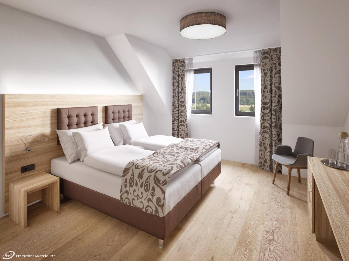 Rossano Boutique Hotel & Ristorante Sachsen bei Ansbach エクステリア 写真