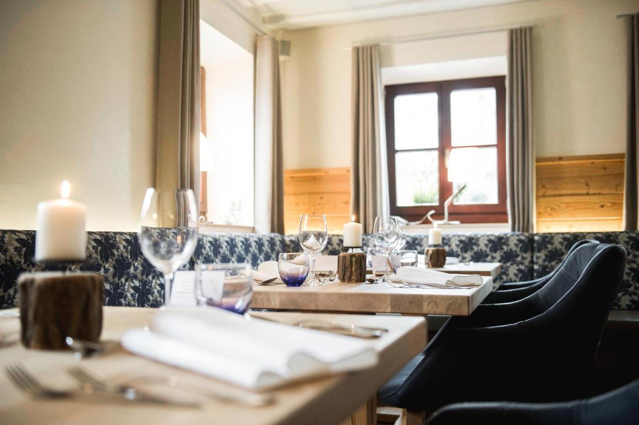 Rossano Boutique Hotel & Ristorante Sachsen bei Ansbach エクステリア 写真