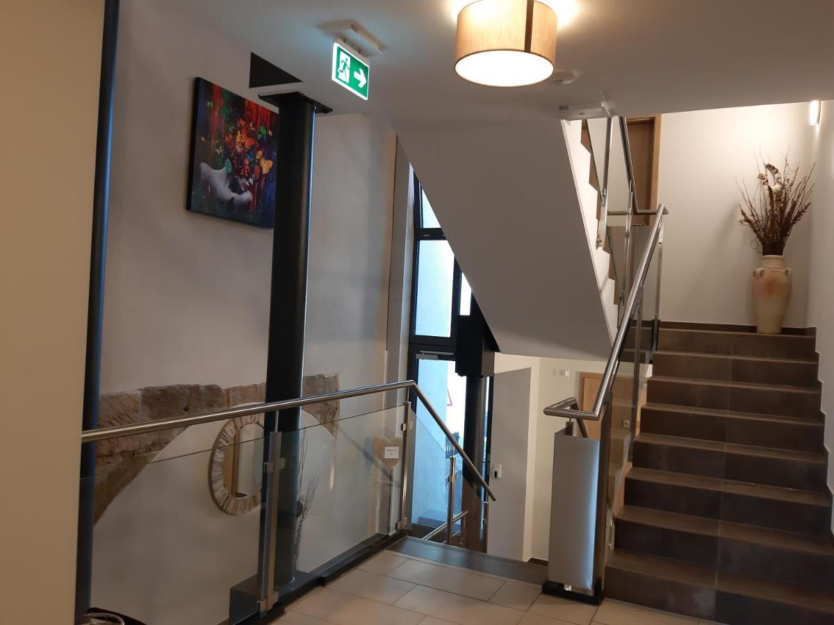 Rossano Boutique Hotel & Ristorante Sachsen bei Ansbach エクステリア 写真