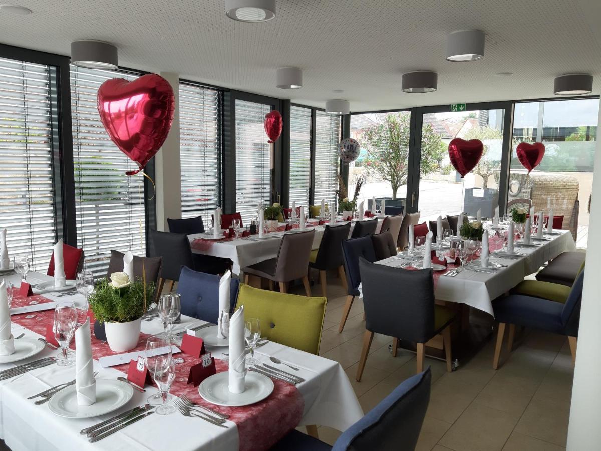 Rossano Boutique Hotel & Ristorante Sachsen bei Ansbach エクステリア 写真
